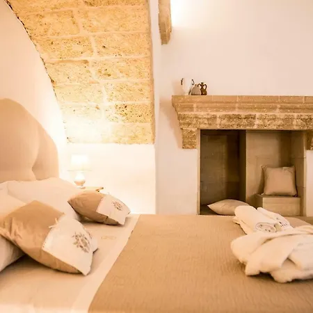 Corte Di Bonifacio Typical 4* Casarano