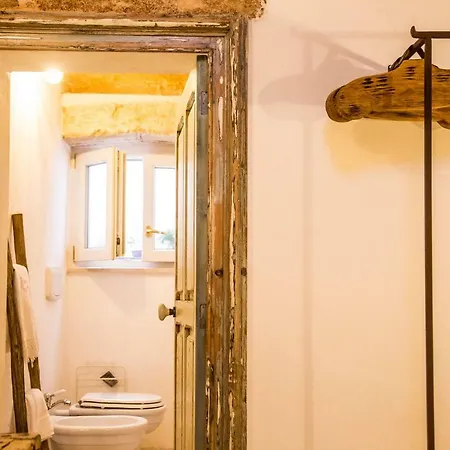 Corte Di Bonifacio Typical Bed & Breakfast 4*