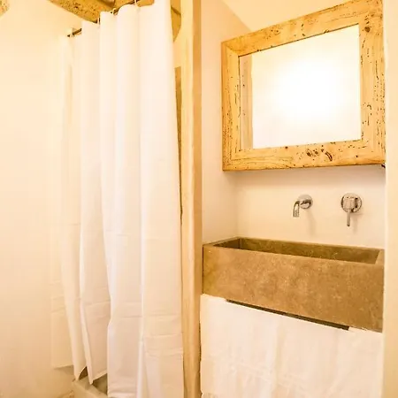 Corte Di Bonifacio Typical Отель типа 