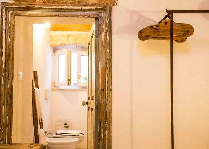 Corte Di Bonifacio Typical 住宿加早餐酒店 4*